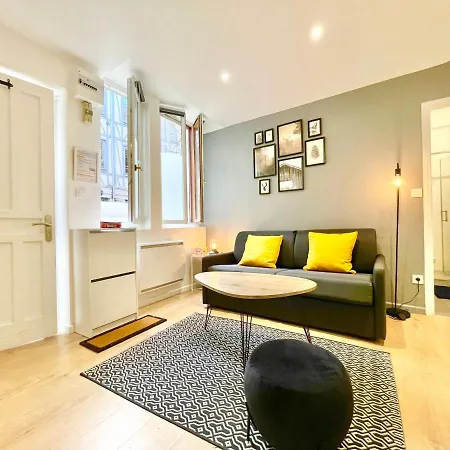 - - Centre Historique - Tout Confort - Internet Fibre Appartamento *