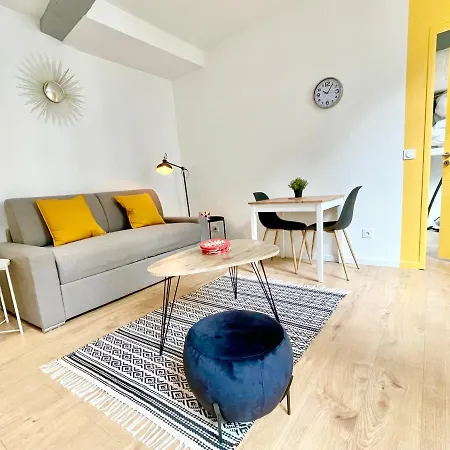 Apartment - - Centre Historique - Tout Confort - Internet Fibre