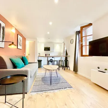 - - Centre Historique - Tout Confort - Internet Fibre Apartment *