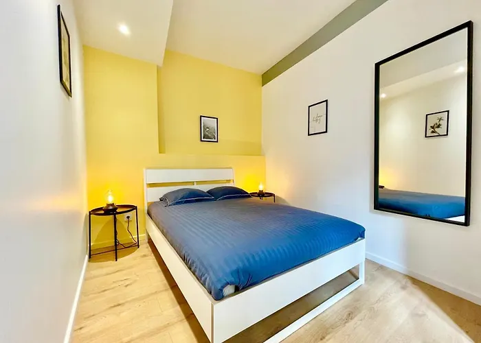 Apartment - - Centre Historique - Tout Confort - Internet Fibre