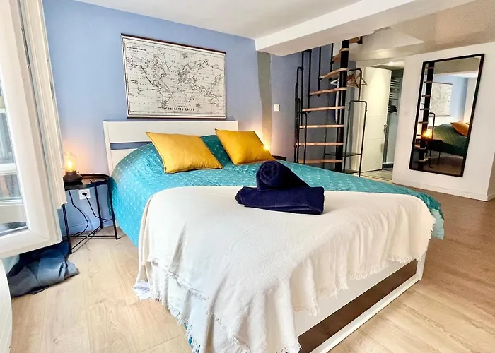 Apartment - - Centre Historique - Tout Confort - Internet Fibre